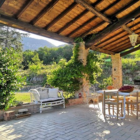 B&B Demetra Solignano Екстериор снимка